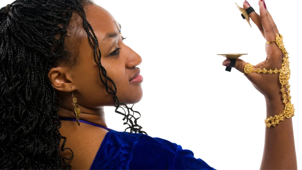 Descubra os Movimentos Básicos da Dança do Ventre e Desperte Sua Graça Interior